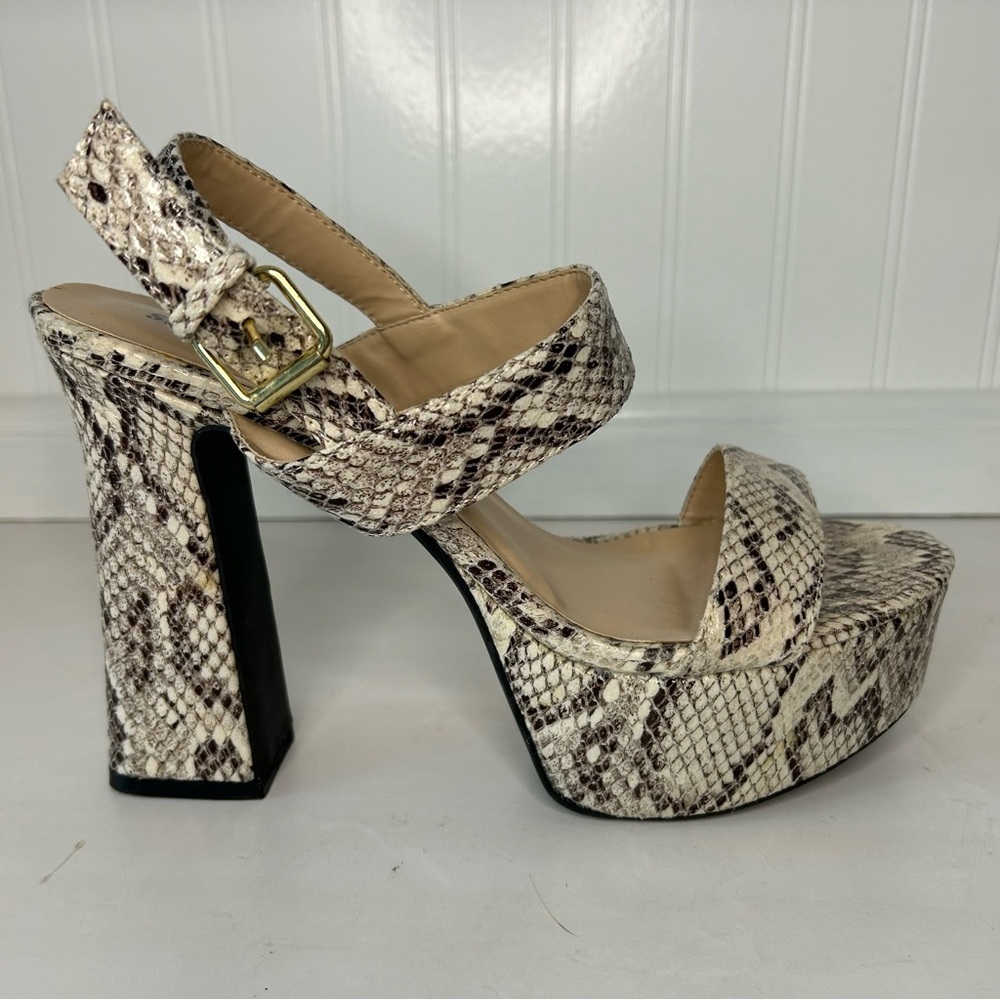 Superdown Piero Heel - Picture 7 of 11